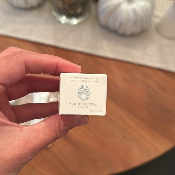 Omorovicza Budapest Gift Set with Bag - Picture 11 of 11